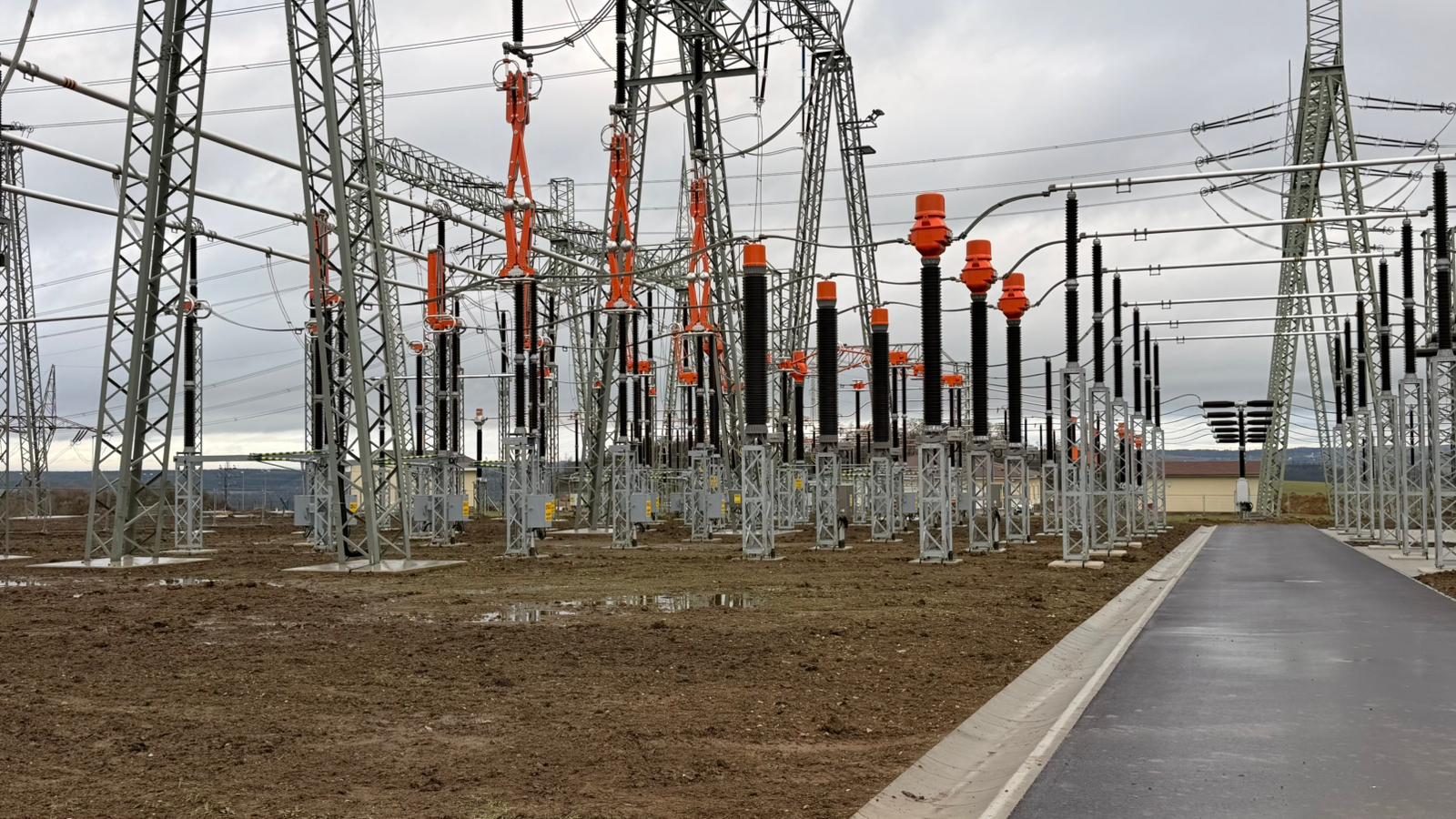Rozvodna 420 kV Chrást